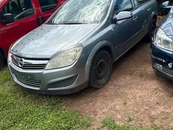 Grau Gebraucht 2007 Opel Astra Kombi | 699 € (Teuer)