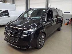 Schwarz Gebraucht 2024 Mercedes V300 Avantgarde Van / Kleinbus | 77.959 € (Etwas zu teuer)