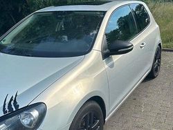 Grau Gebraucht 2009 VW Golf VI Comfortline Limousine | 2.800 € (Fairer Preis)