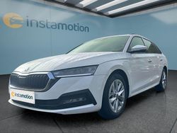 Weiß Gebraucht 2023 Skoda Octavia Kombi | 22.049 € (Guter Preis)