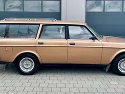 Woodside tan metallic brown Gebraucht 1981 Volvo 245 Kombi | 14.900 €