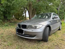 Grau Gebraucht 2012 BMW 118 Kleinwagen | 5.300 € (Superpreis)