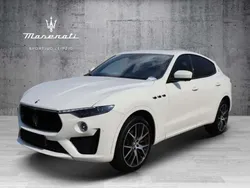 Bianco Gebraucht 2020 Maserati Levante SUV | 69.877 € (Teuer)