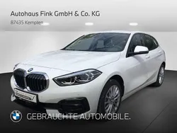 Alpinweiss iii Gebraucht 2024 BMW 118 Sport Line Kleinwagen | 25.480 € (Fairer Preis)