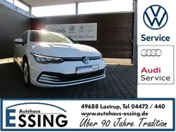 Weiß Gebraucht 2021 VW Golf VIII Life Limousine | 18.970 € (Fairer Preis)
