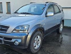 Grau Gebraucht 2005 Kia Sorento EX SUV | 5.399 € (Etwas zu teuer)