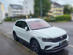 Weiß Gebraucht 2022 VW Tiguan Active SUV | 25.800 € (Guter Preis)