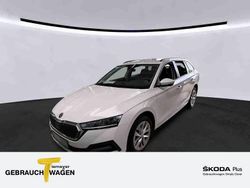 Weiß Gebraucht 2023 Skoda Octavia Ambition Kombi | 21.980 € (Superpreis)
