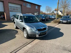 Grau Gebraucht 2013 Skoda Yeti SUV | 4.799 € (Fairer Preis)