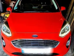 Rot Gebraucht 2018 Ford Fiesta Cool & Connect Kleinwagen | 8.600 € (Fairer Preis)