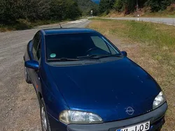 Blau Gebraucht 1997 Opel Tigra Coupé | 3.050 €