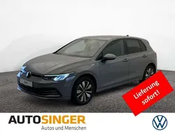 Mondsteingrau Gebraucht 2024 VW Golf VIII R Limousine | 24.880 € (Superpreis)