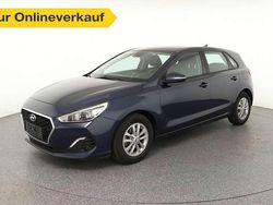 Blau Gebraucht 2018 Hyundai i30 Select Limousine | 11.460 € (Fairer Preis)