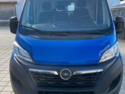 Blau Gebraucht 2024 Opel Movano Van | 27.500 €
