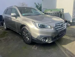 Grau Gebraucht 2017 Subaru Outback Comfort SUV | 5.000 €
