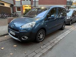 Blau Gebraucht 2013 Peugeot Partner Tepee Family Van / Kleinbus | 4.700 € (Guter Preis)