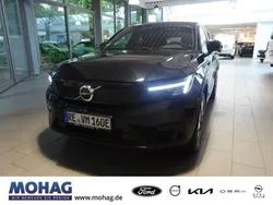 (717) onyx black metallic Gebraucht 2024 Volvo EC40 Plus SUV | 39.890 € (Fairer Preis)