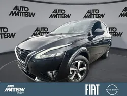 Schwarz black (m) Gebraucht 2022 Nissan Qashqai N-Connecta SUV | 23.470 € (Fairer Preis)