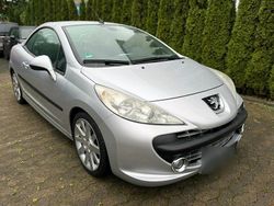 Silber Gebraucht 2007 Peugeot 207 CC Cabrio | 2.900 € (Fairer Preis)