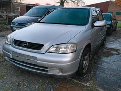 Silber Gebraucht 1998 Opel Astra Coupé | 1.100 € (Guter Preis)
