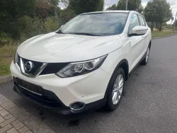 Weiß Gebraucht 2014 Nissan Qashqai SUV | 7.490 € (Superpreis)