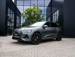 Grau Gebraucht 2023 Audi e-tron Sportback S-Line SUV | 49.995 € (Teuer)