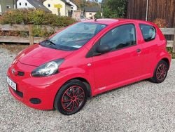 Fire red Gebraucht 2009 Toyota Aygo Basis Kleinwagen | 2.150 € (Guter Preis)