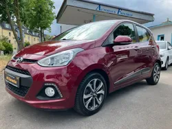 Wine red / mic Gebraucht 2014 Hyundai i10 Style Kleinwagen | 9.450 € (Fairer Preis)