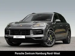 Grau Gebraucht 2024 Porsche Cayenne SUV | 94.900 € (Guter Preis)