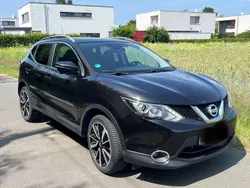 Schwarz Gebraucht 2017 Nissan Qashqai Tekna SUV | 15.000 € (Fairer Preis)
