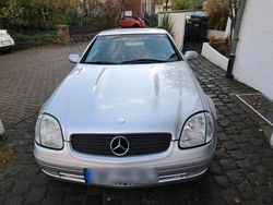 Silber Gebraucht 2025 Mercedes 230 Cabrio | 3.990 €