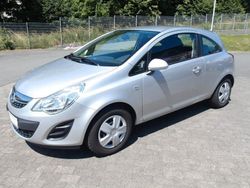 Silber Gebraucht 2013 Opel Corsa Edition Kleinwagen | 7.480 € (Teuer)