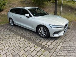 Silber Gebraucht 2021 Volvo V60 Kombi | 25.000 € (Guter Preis)