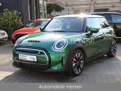 Grün Gebraucht 2021 Mini Cooper SE Kleinwagen | 19.900 € (Fairer Preis)