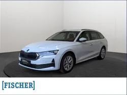 Weiss Gebraucht 2024 Skoda Octavia Selection Kombi | 33.870 € (Etwas zu teuer)