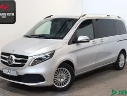 Silber Gebraucht 2020 Mercedes V250 Sport Van / Kleinbus | 39.440 €