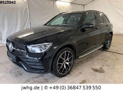 Schwarz/baltic black Gebraucht 2020 Mercedes GLC200 AMG SUV | 32.480 € (Fairer Preis)