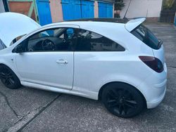 Weiß Gebraucht 2008 Opel Corsa Kleinwagen | 3.500 €