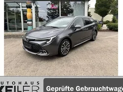 Grau Gebraucht 2024 Toyota Corolla Team Kombi | 28.960 € (Fairer Preis)