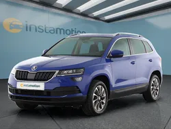 Blau Gebraucht 2022 Skoda Karoq SUV | 20.449 € (Guter Preis)