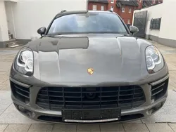 Grau Gebraucht 2015 Porsche Macan S SUV | 31.000 €