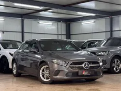 Grau Gebraucht 2019 Mercedes A180 Business Limousine | 18.890 € (Fairer Preis)