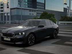 Grau Gebraucht 2023 BMW i5 M Sport Limousine | 67.885 € (Teuer)