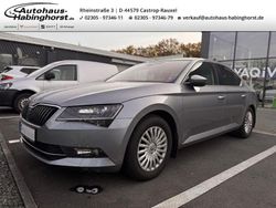 Grau Gebraucht 2017 Skoda Superb Style Limousine | 15.490 € (Fairer Preis)