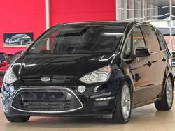 Schwarz Gebraucht 2010 Ford S-MAX Titanium Van / Kleinbus | 7.850 € (Fairer Preis)