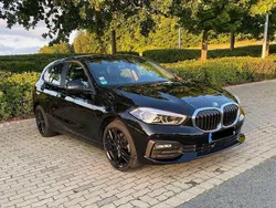 Schwarz Gebraucht 2019 BMW 118 Advantage Kleinwagen | 21.100 € (Fairer Preis)