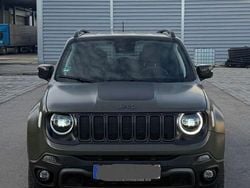 Grün Gebraucht 2020 Jeep Renegade Trailhawk SUV | 21.100 € (Fairer Preis)