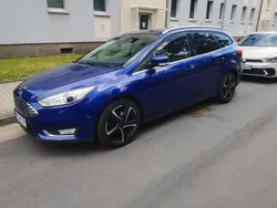 Blau Gebraucht 2015 Ford Focus Kombi | 6.000 € (Superpreis)