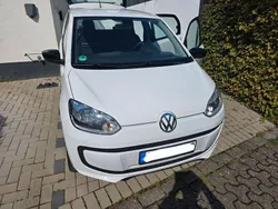 Weiß Gebraucht 2014 VW up! Cup Kleinwagen | 4.400 € (Guter Preis)