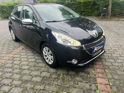 Blau Gebraucht 2014 Peugeot 208 Style Kleinwagen | 3.700 € (Superpreis)